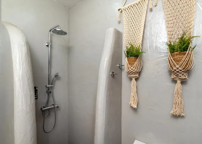 Dp Homes Santorini ペリッサ